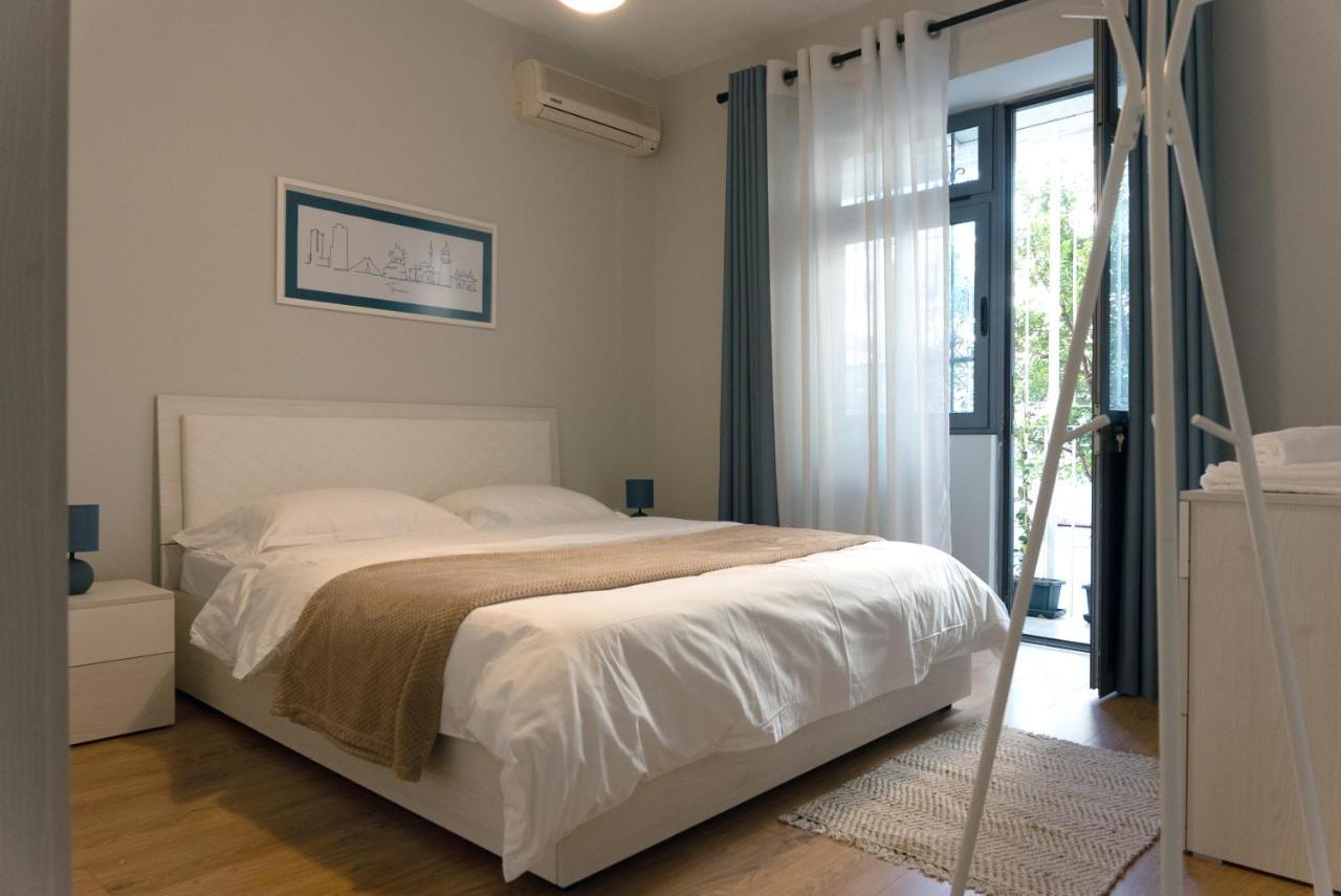 City Center Apartment Тирана Экстерьер фото